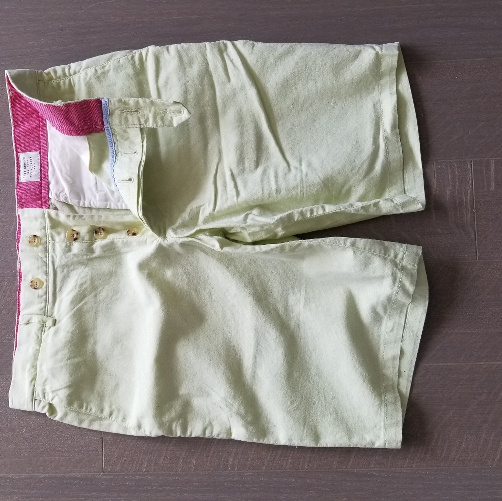 Club Monaco pale yellow men's shorts